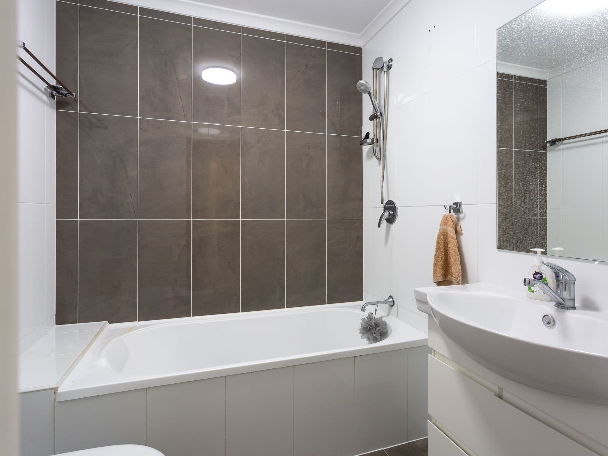 5-7 Richards Avenue, Peakhurst NSW 2210, Peakhurst - Thumbnail 4