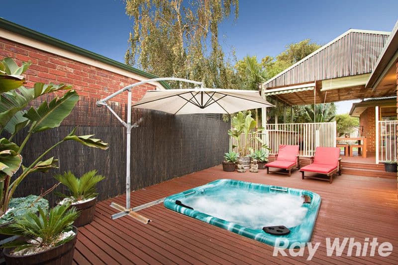 10 Maralee Court, Berwick VIC 3806, Berwick - Thumbnail 3