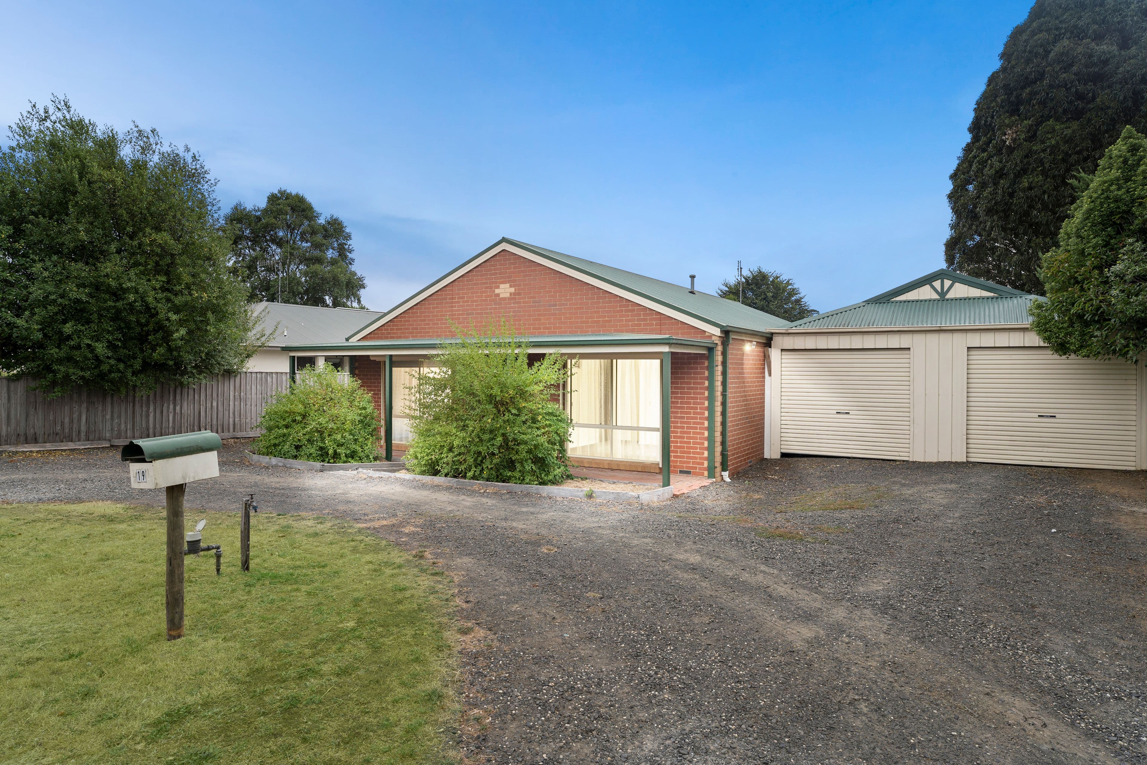 19 Barbara Street, Woodend VIC 3442, Woodend - Image 1