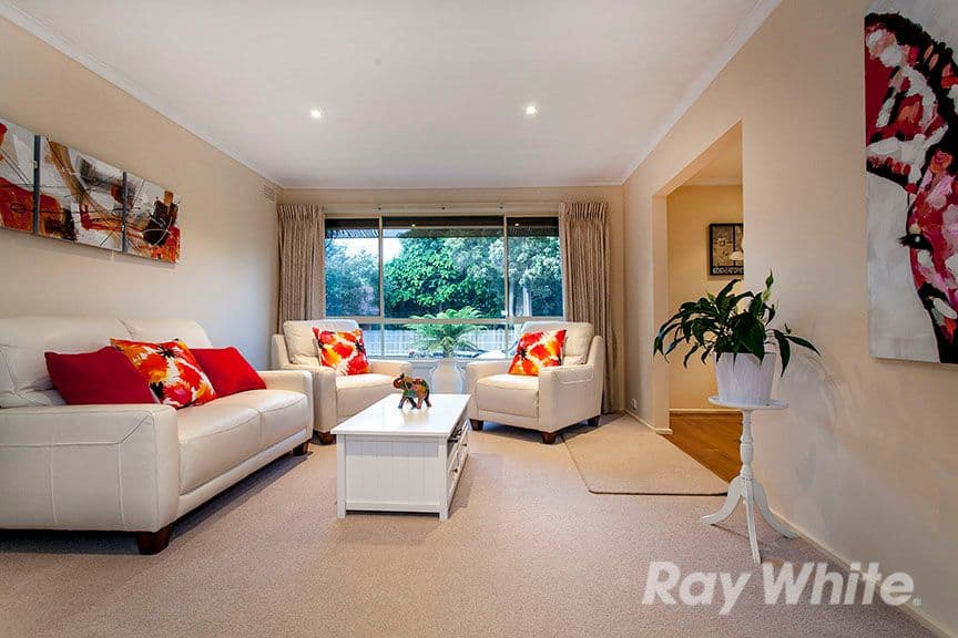 9 Tarana Avenue, Upper Ferntree Gully VIC 3156, Upper Ferntree Gully - Thumbnail 2