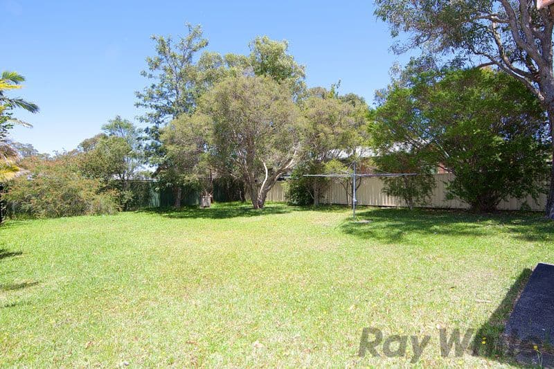 14 Melrose Avenue, GOROKAN NSW 2263, Gorokan - Thumbnail 2