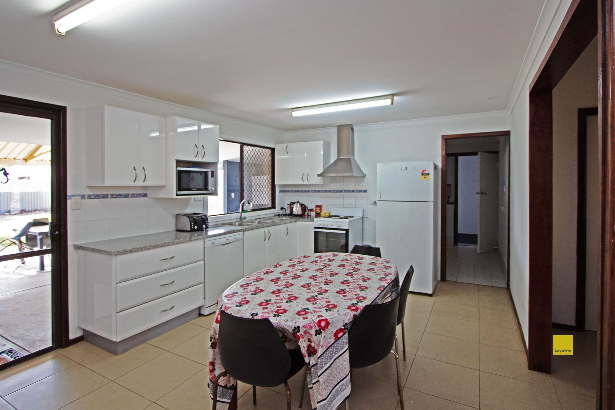 6 Bashford Street, Jurien Bay WA 6516, Jurien Bay - Thumbnail 8