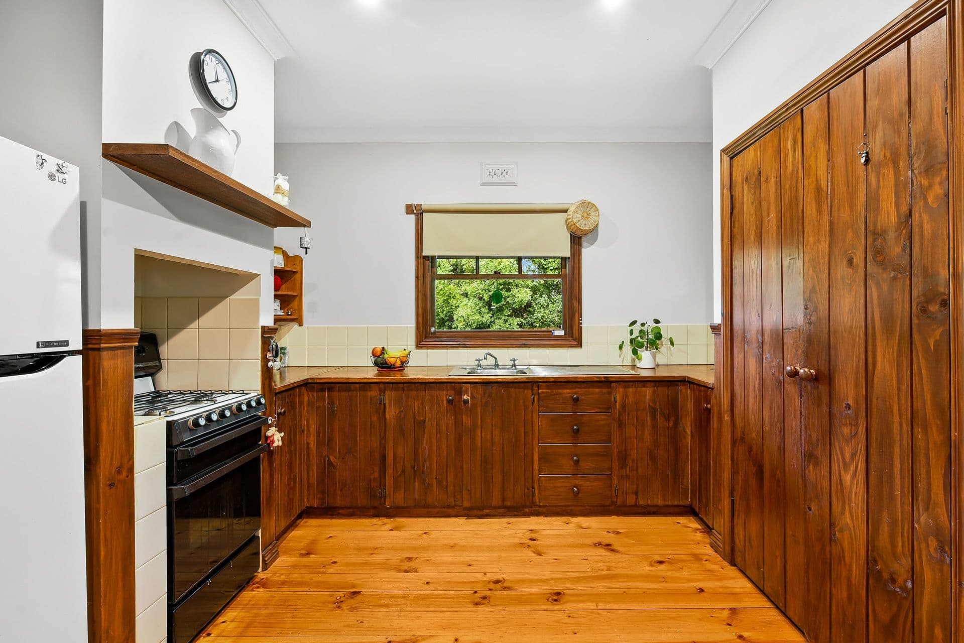 17 County Drive, Berwick VIC 3806, Berwick - Thumbnail 4