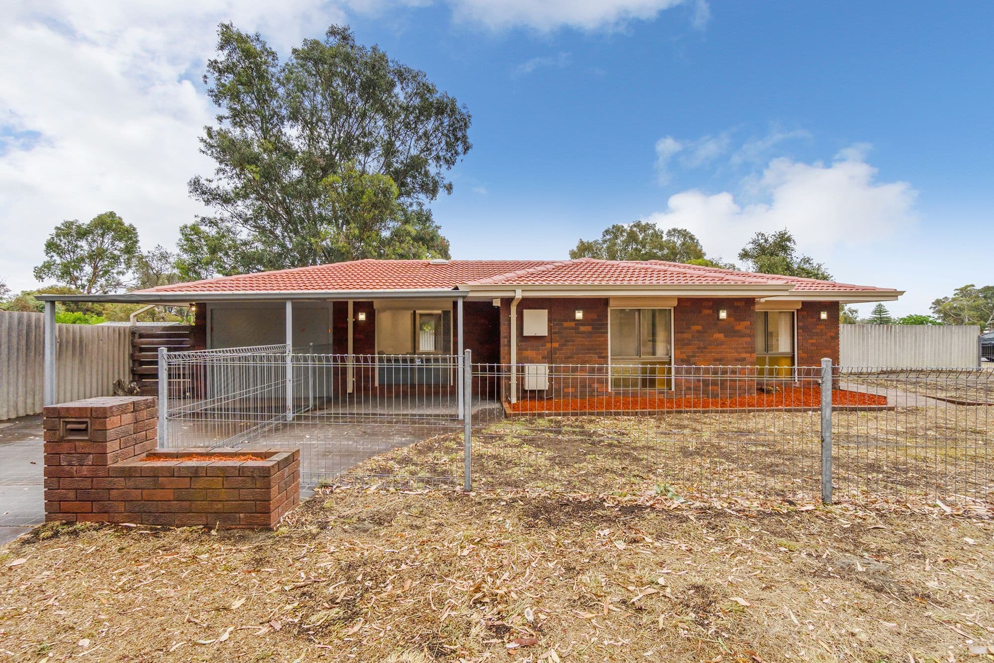 67 Blackadder Road, Swan View WA 6056, Swan View - Thumbnail 2