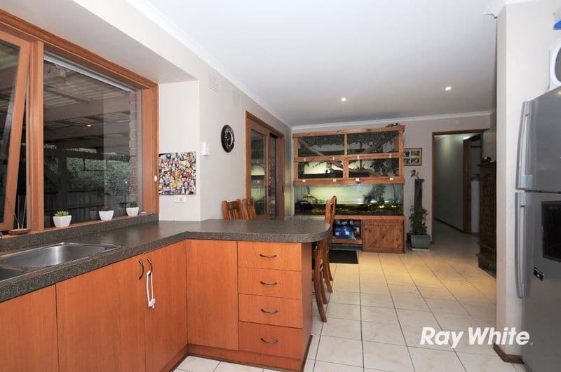88 Duff Street, CRANBOURNE VIC 3977, Cranbourne - Thumbnail 6
