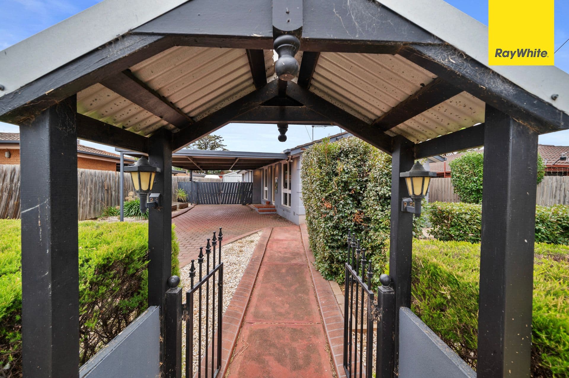 4 Rigel Street, Melton VIC 3337, Melton - Thumbnail 2