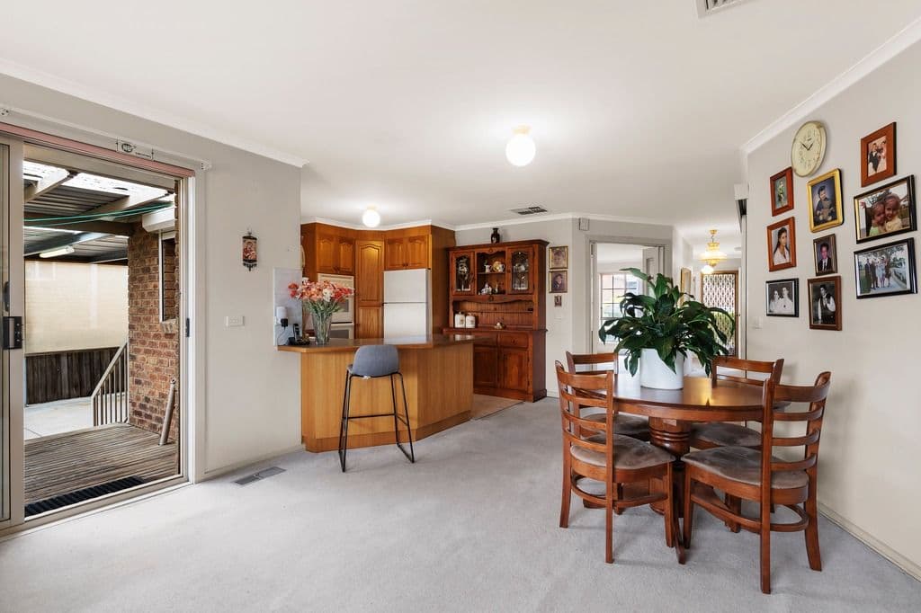 28 Manning Clark Road, Mill Park VIC 3082, Mill Park - Thumbnail 3