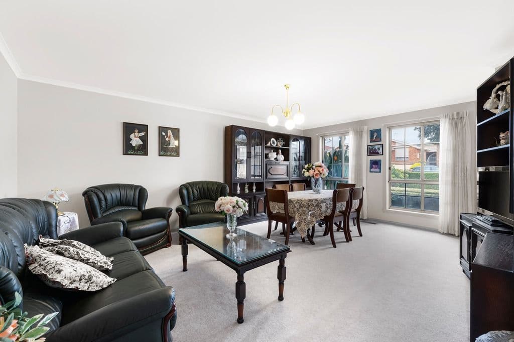 28 Manning Clark Road, Mill Park VIC 3082, Mill Park - Thumbnail 4