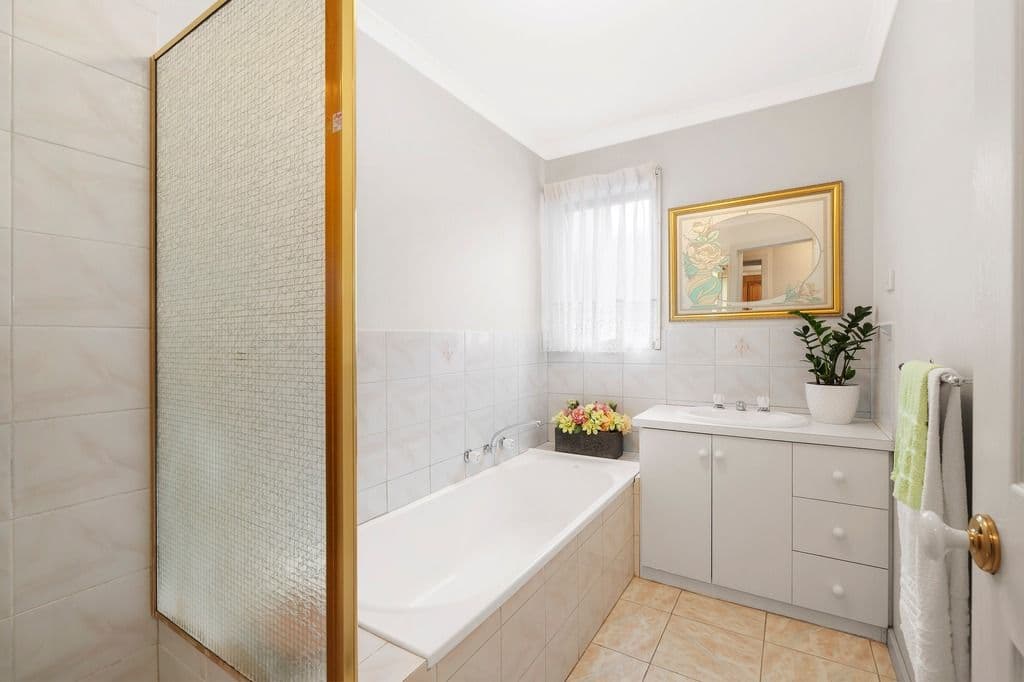 28 Manning Clark Road, Mill Park VIC 3082, Mill Park - Thumbnail 8