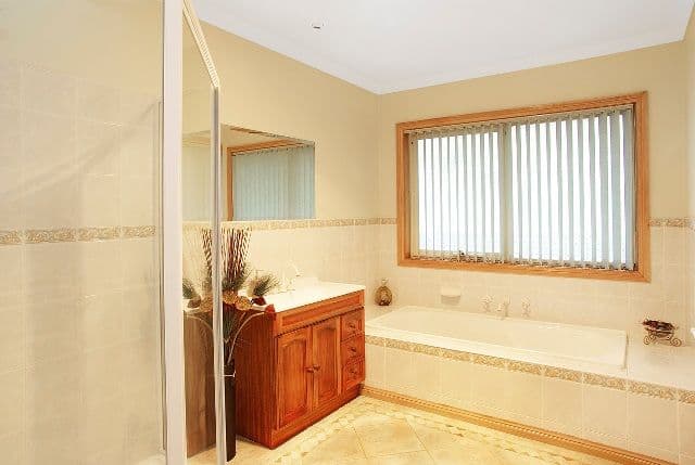 6 Silvan Court, LOVELY BANKS VIC 3221, Lovely Banks - Thumbnail 6