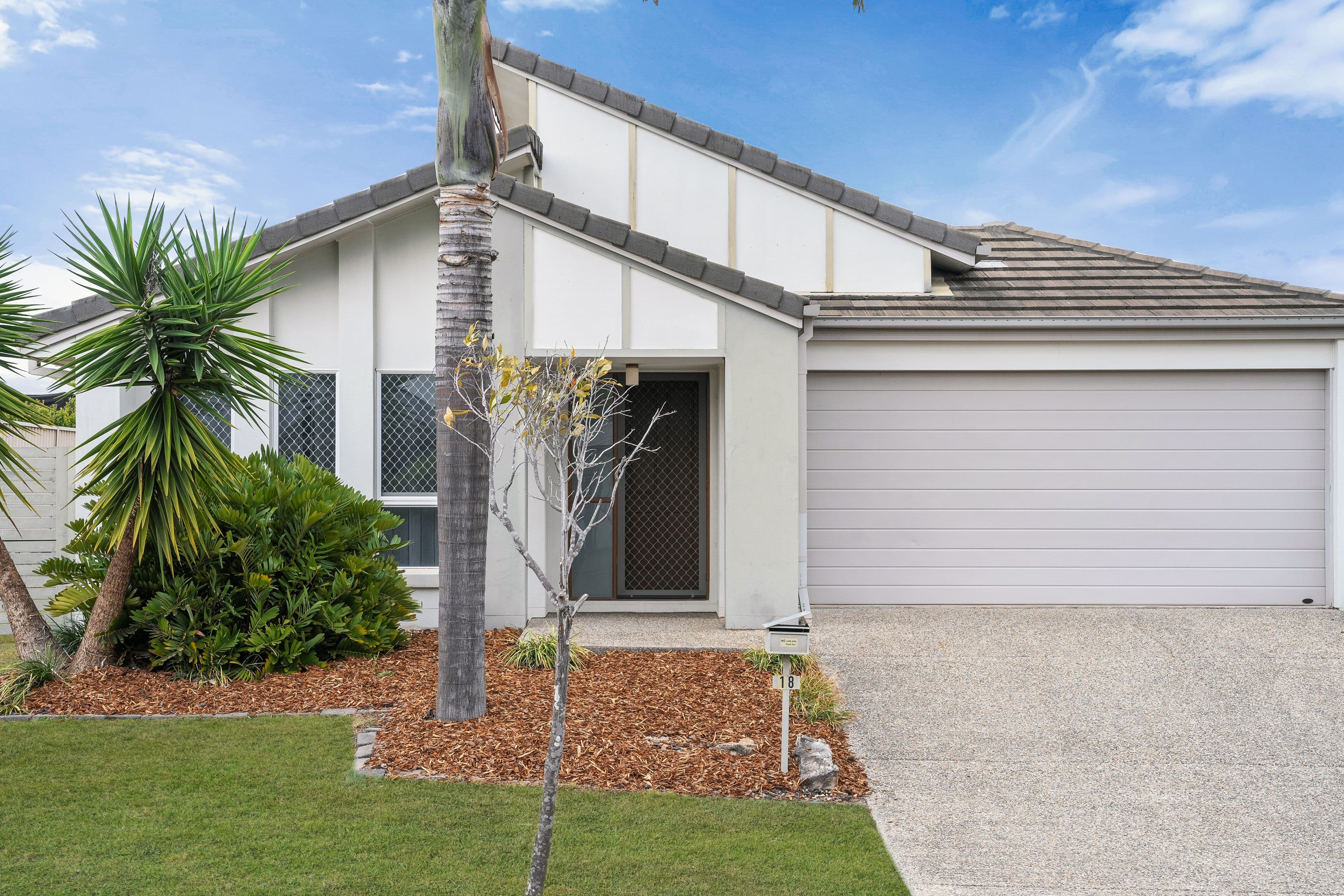 18 Parkway Crescent, Murrumba Downs QLD 4503, Murrumba Downs - Thumbnail 2