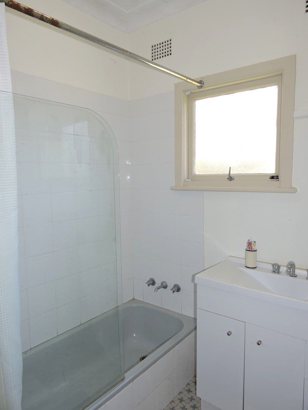 28 Dalton Street, Wyoming NSW 2250, Wyoming - Thumbnail 6