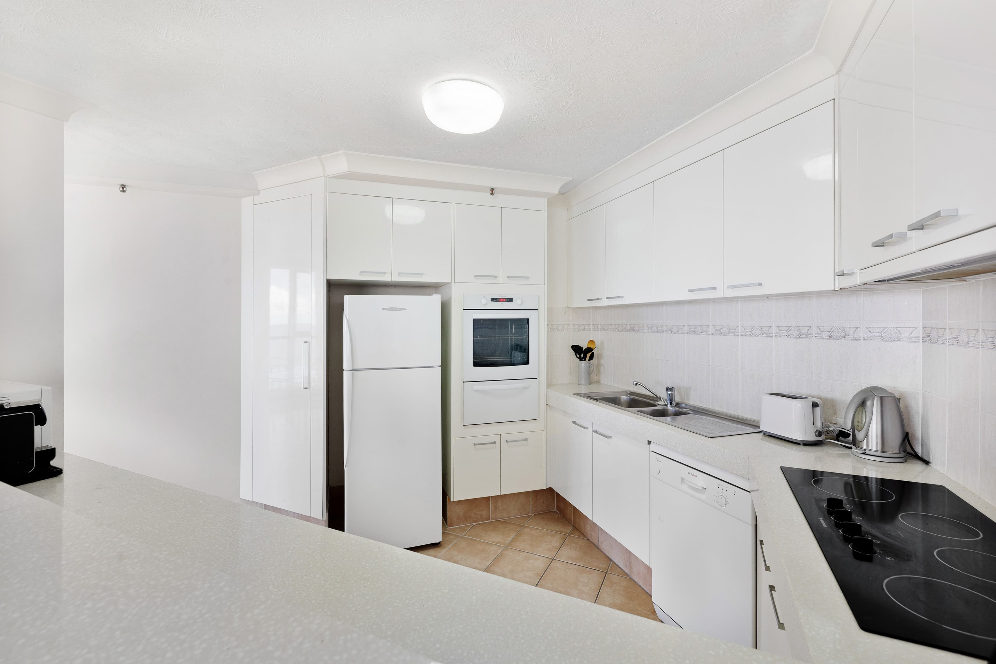 56 Biarritz 85 Old Burleigh Road, Surfers Paradise QLD 4217, Surfers Paradise - Thumbnail 7