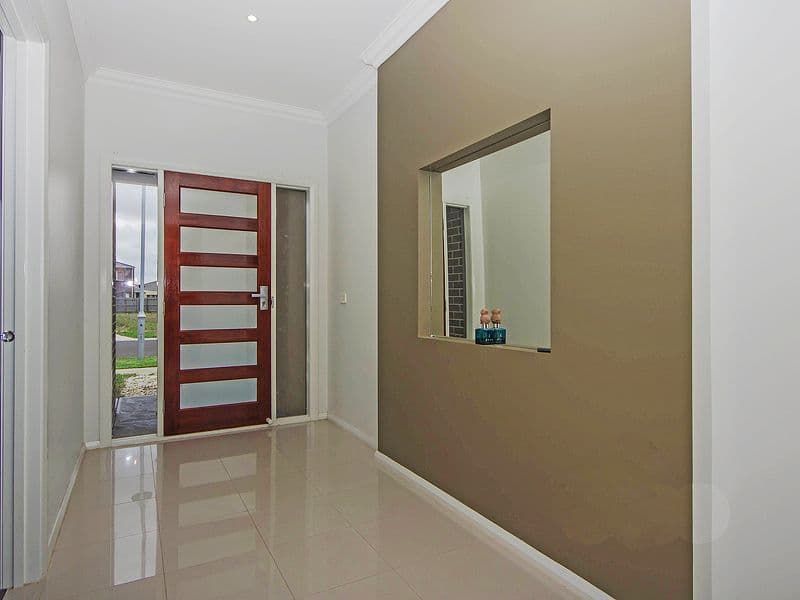 9 Willowherb Way, Point Cook VIC 3030, Point Cook - Thumbnail 2