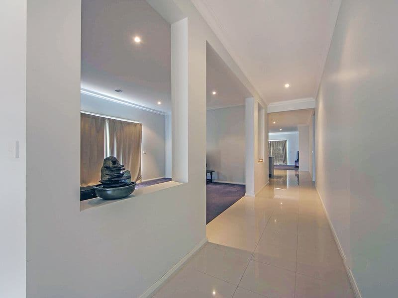 9 Willowherb Way, Point Cook VIC 3030, Point Cook - Thumbnail 3