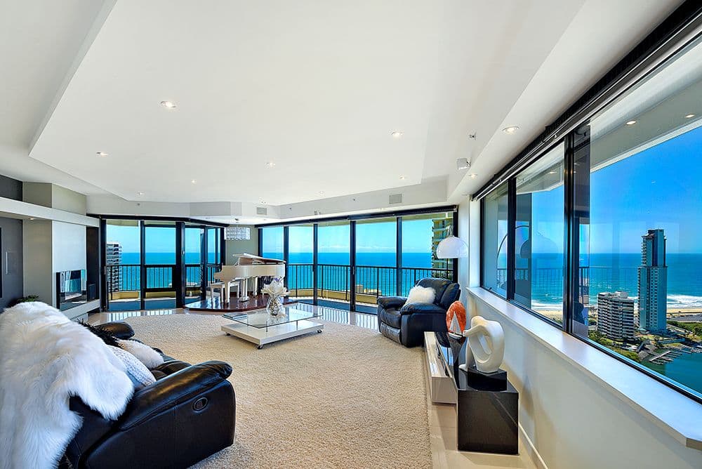 24 Breaker Street, Main Beach QLD 4217, Main Beach - Thumbnail 2