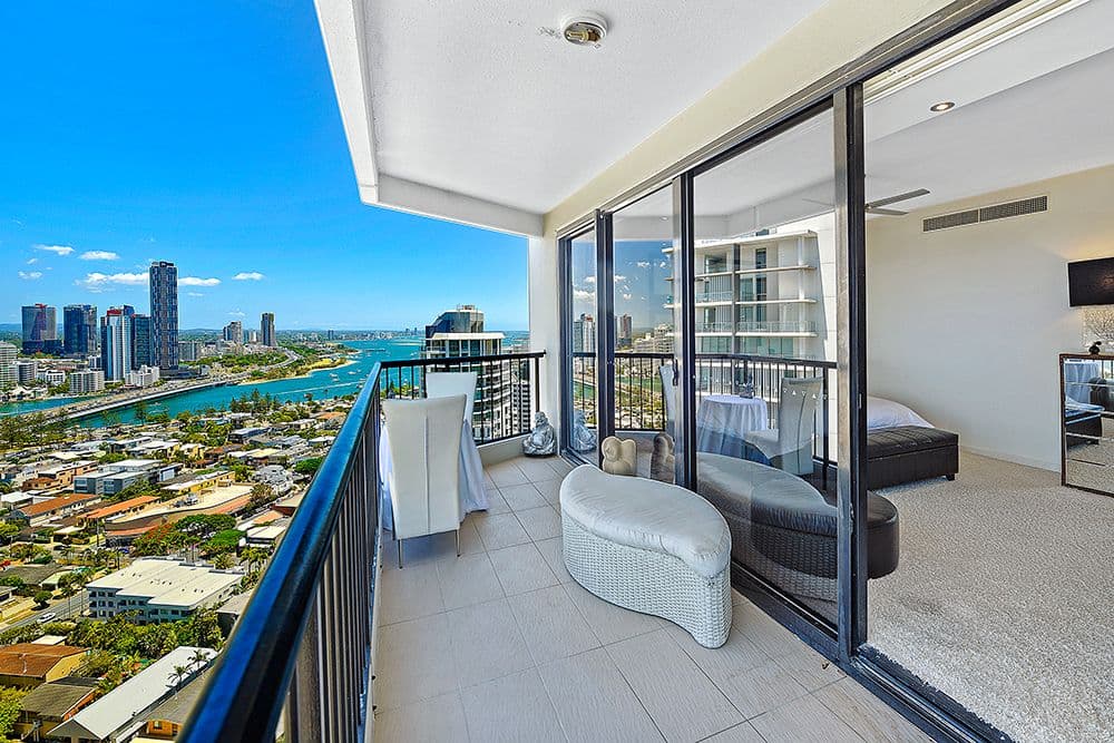 24 Breaker Street, Main Beach QLD 4217, Main Beach - Thumbnail 6