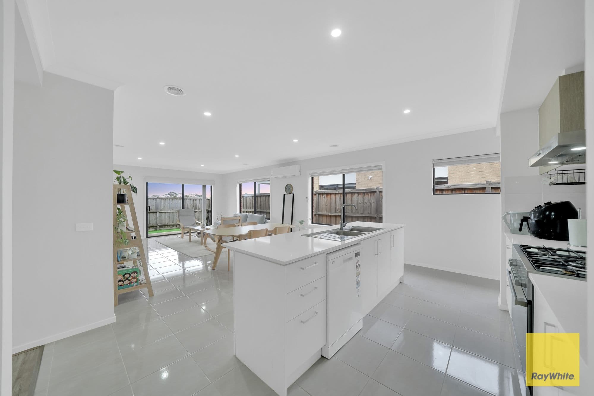 21 Amreli Street, DEANSIDE VIC 3336, Deanside - Thumbnail 8