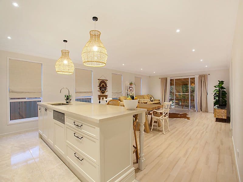 5 Oscar Drive, CHITTAWAY POINT NSW 2261, Chittaway Point - Thumbnail 2