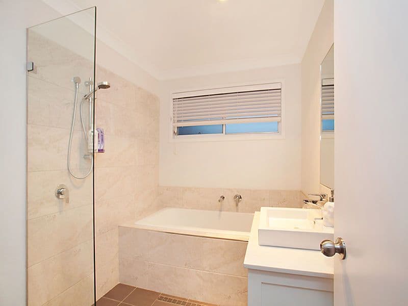 5 Oscar Drive, CHITTAWAY POINT NSW 2261, Chittaway Point - Thumbnail 8
