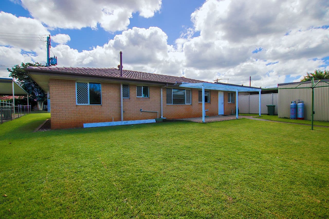 11 Valeena Street, Rochedale South QLD 4123, Rochedale South - Thumbnail 3