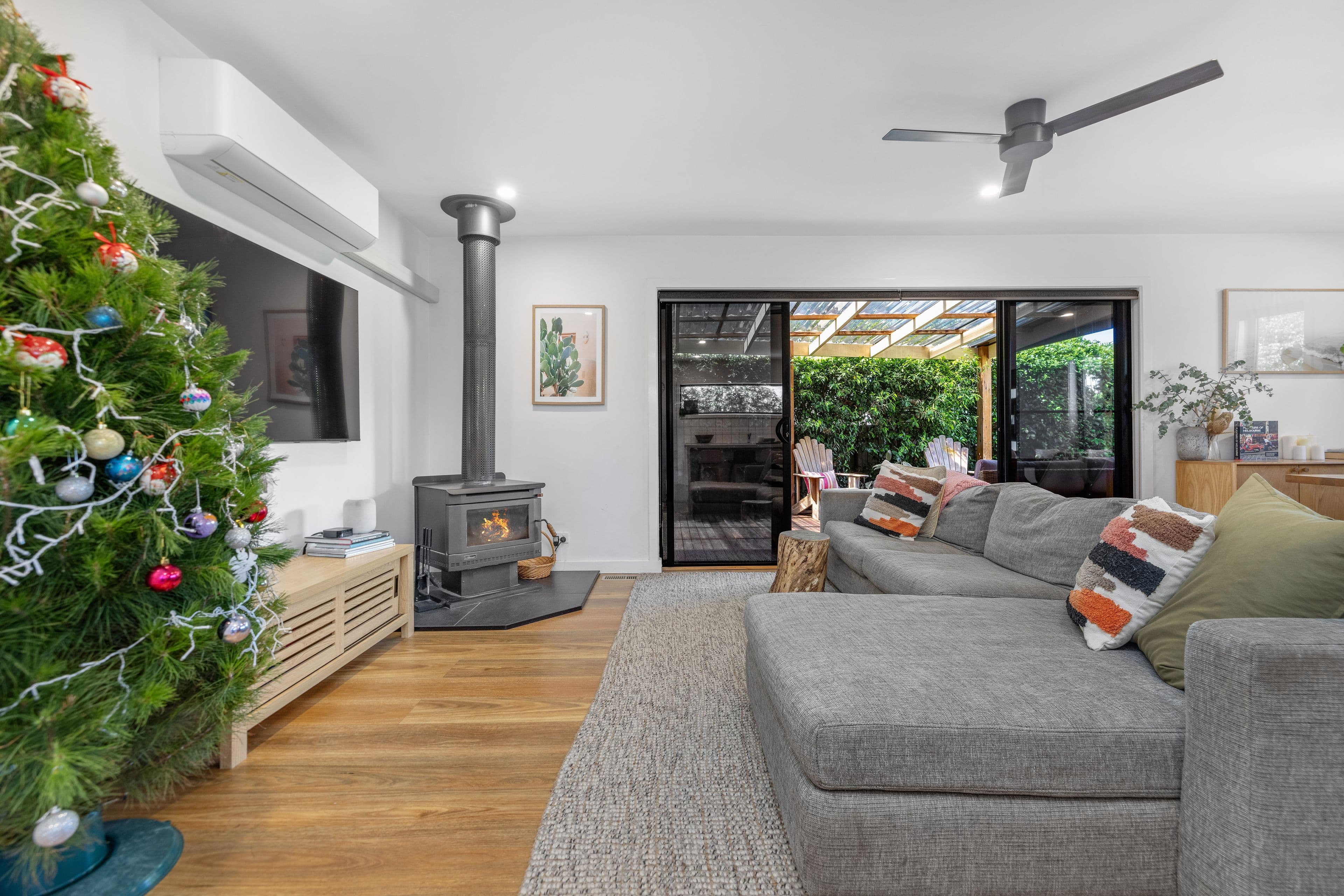 6 Seacrest Avenue, Seaford VIC 3198, Seaford - Thumbnail 2