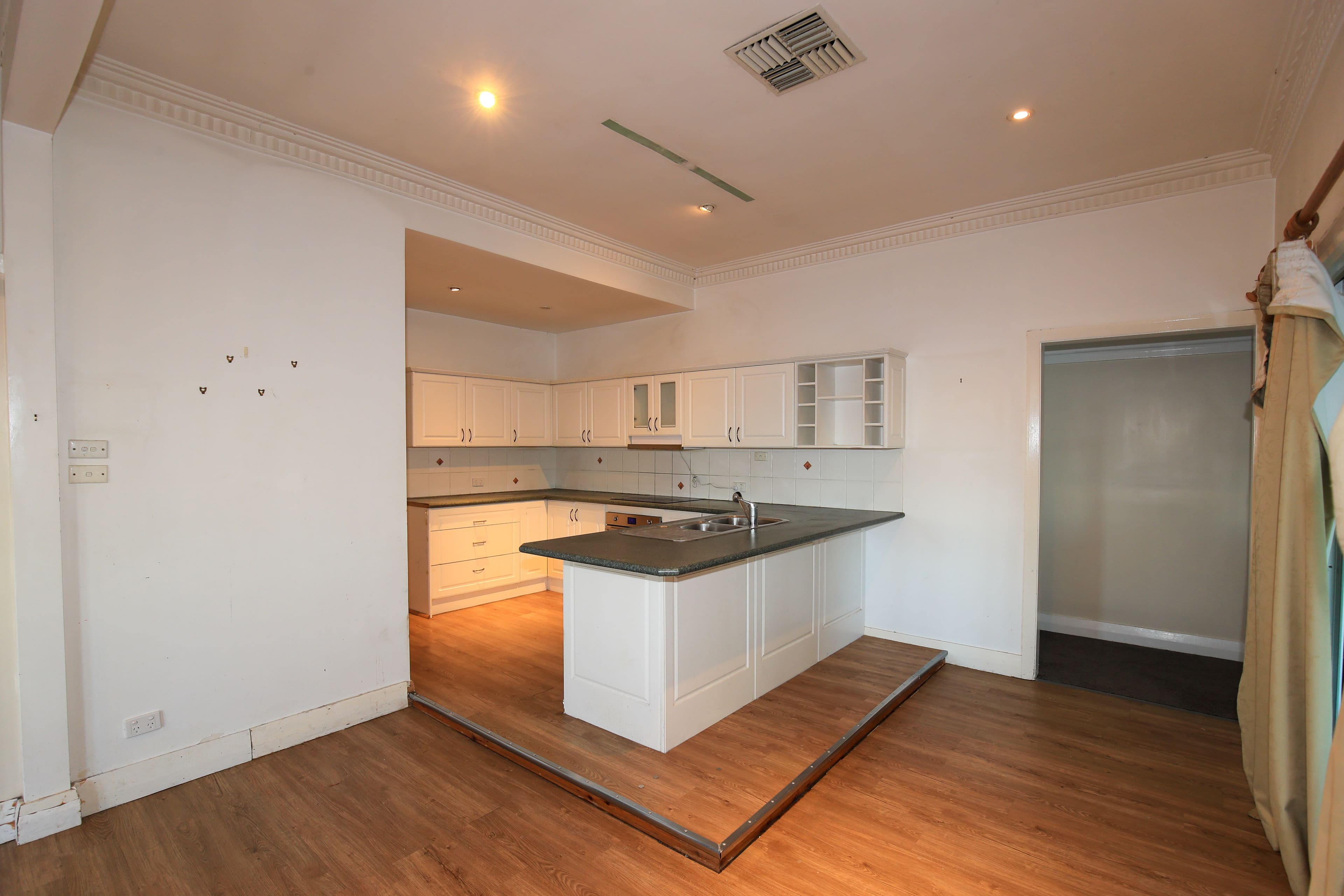 1 Lewin Street, Inverell NSW 2360, Inverell - Thumbnail 4