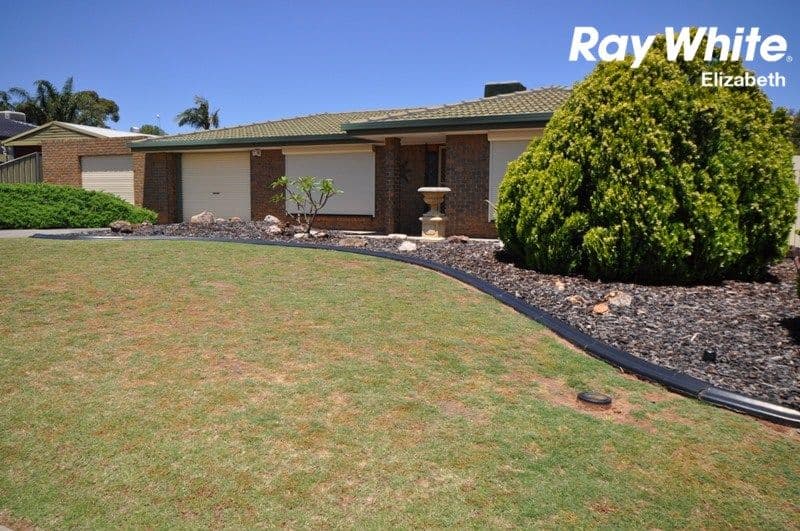14 Illawarra Court, Craigmore SA 5114, Craigmore - Thumbnail 2