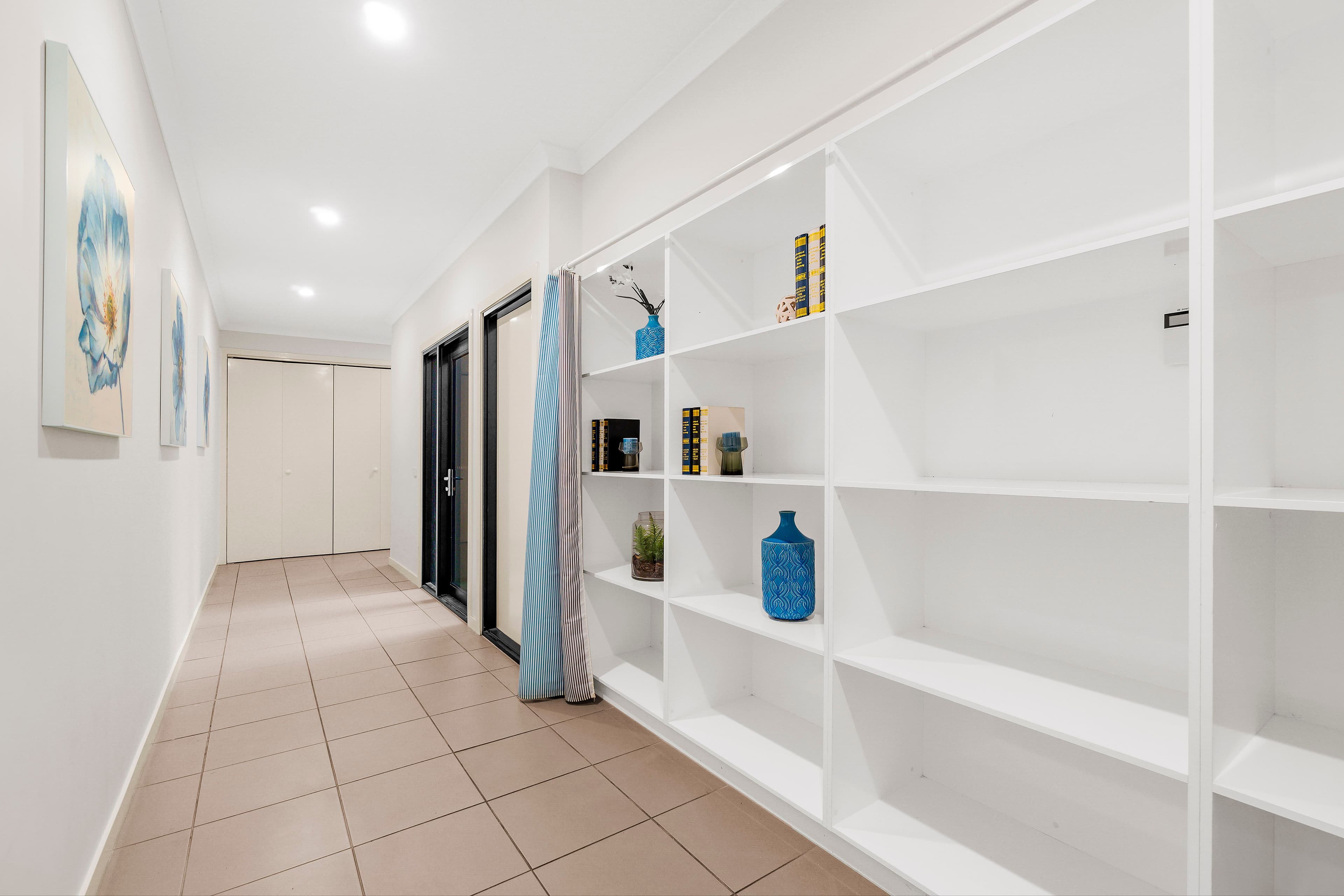 6 Benwerrin Drive, Wantirna VIC 3152, Wantirna - Thumbnail 4