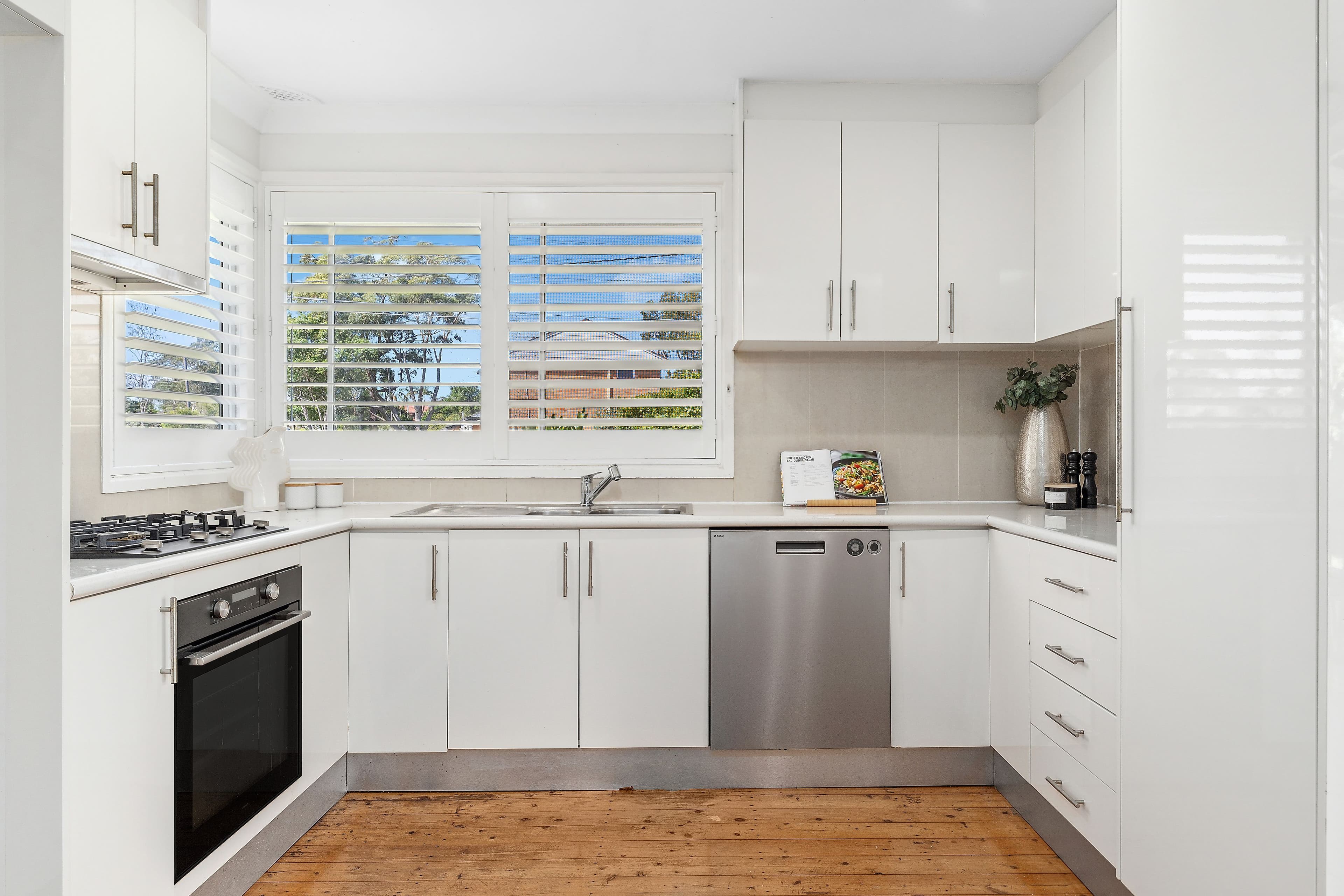 2 Jenolan Close, Hornsby Heights NSW 2077, Hornsby Heights - Thumbnail 5