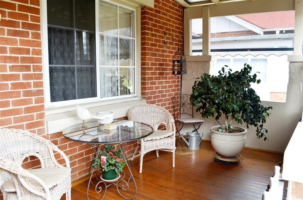 4 Carey Street, Tumut - Thumbnail 2