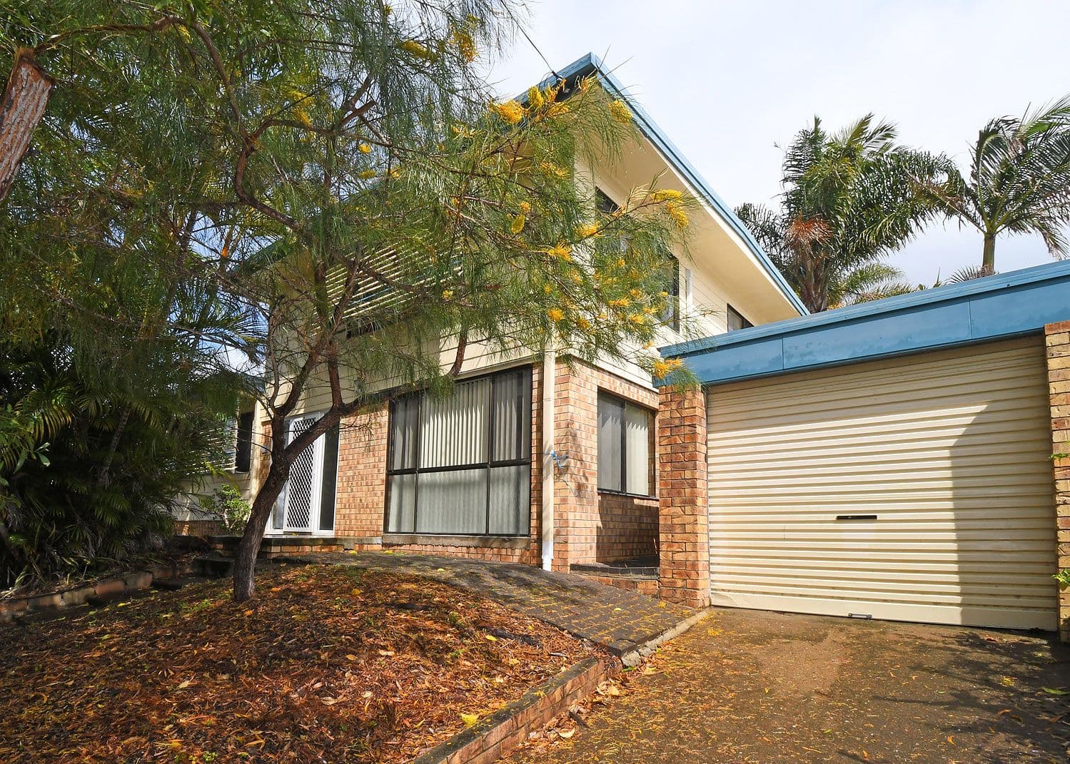 9 Barry Street, Torquay QLD 4655, Torquay - Image 1