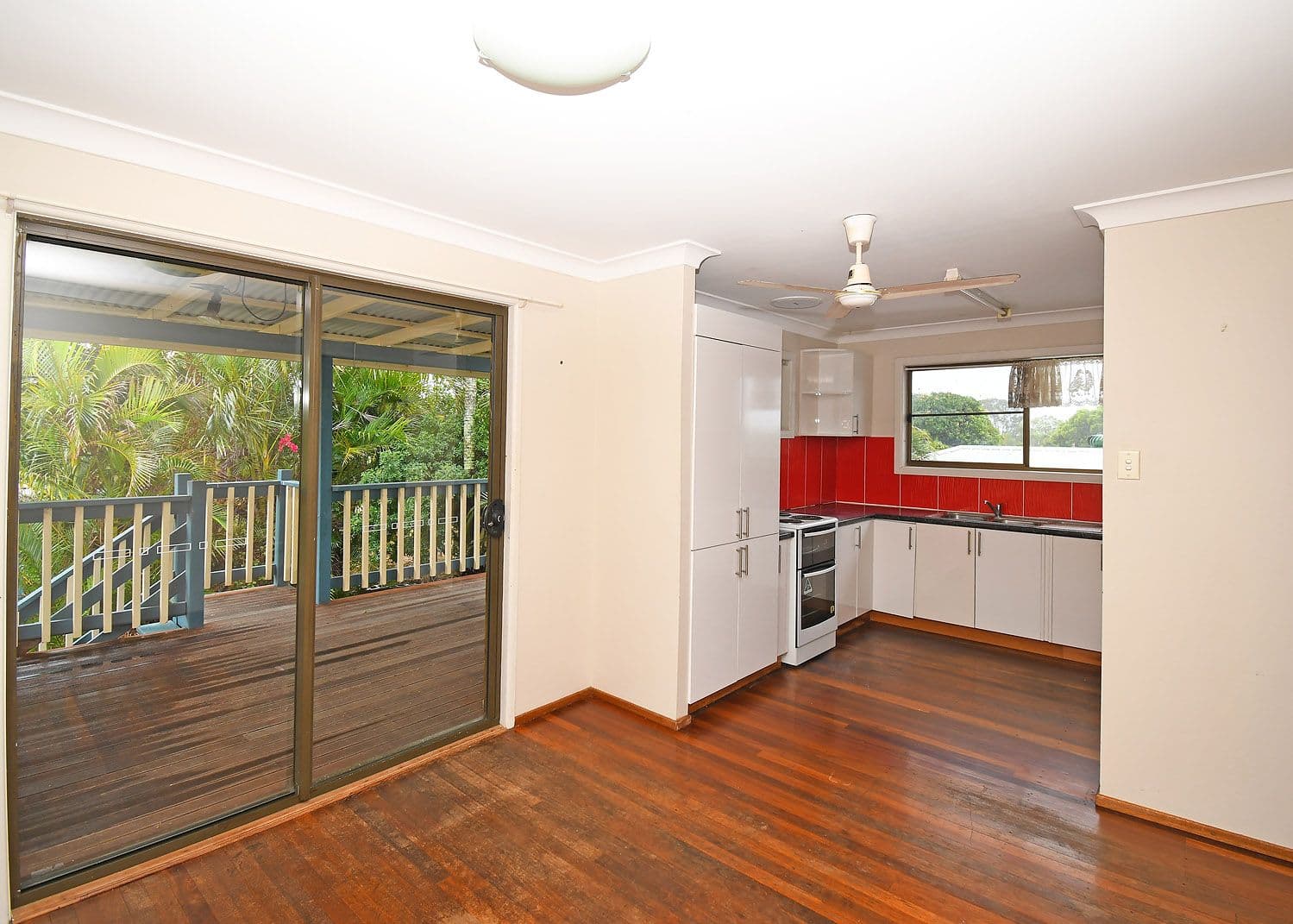 9 Barry Street, Torquay QLD 4655, Torquay - Thumbnail 5