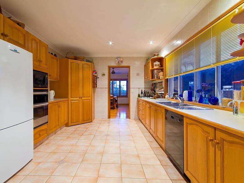 2 Urangan Court, HELENSVALE QLD 4212, Helensvale - Thumbnail 2