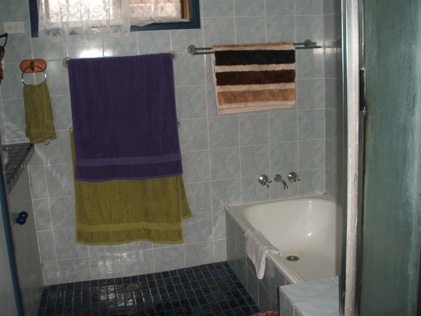 17 Origano Avenue, GRACEMERE QLD 4702, Gracemere - Thumbnail 2