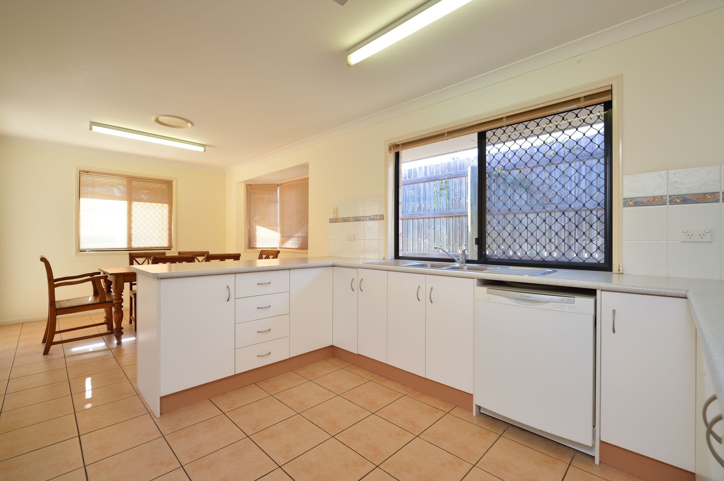 85a Col Brown Avenue, Clinton QLD 4680, Clinton - Thumbnail 4