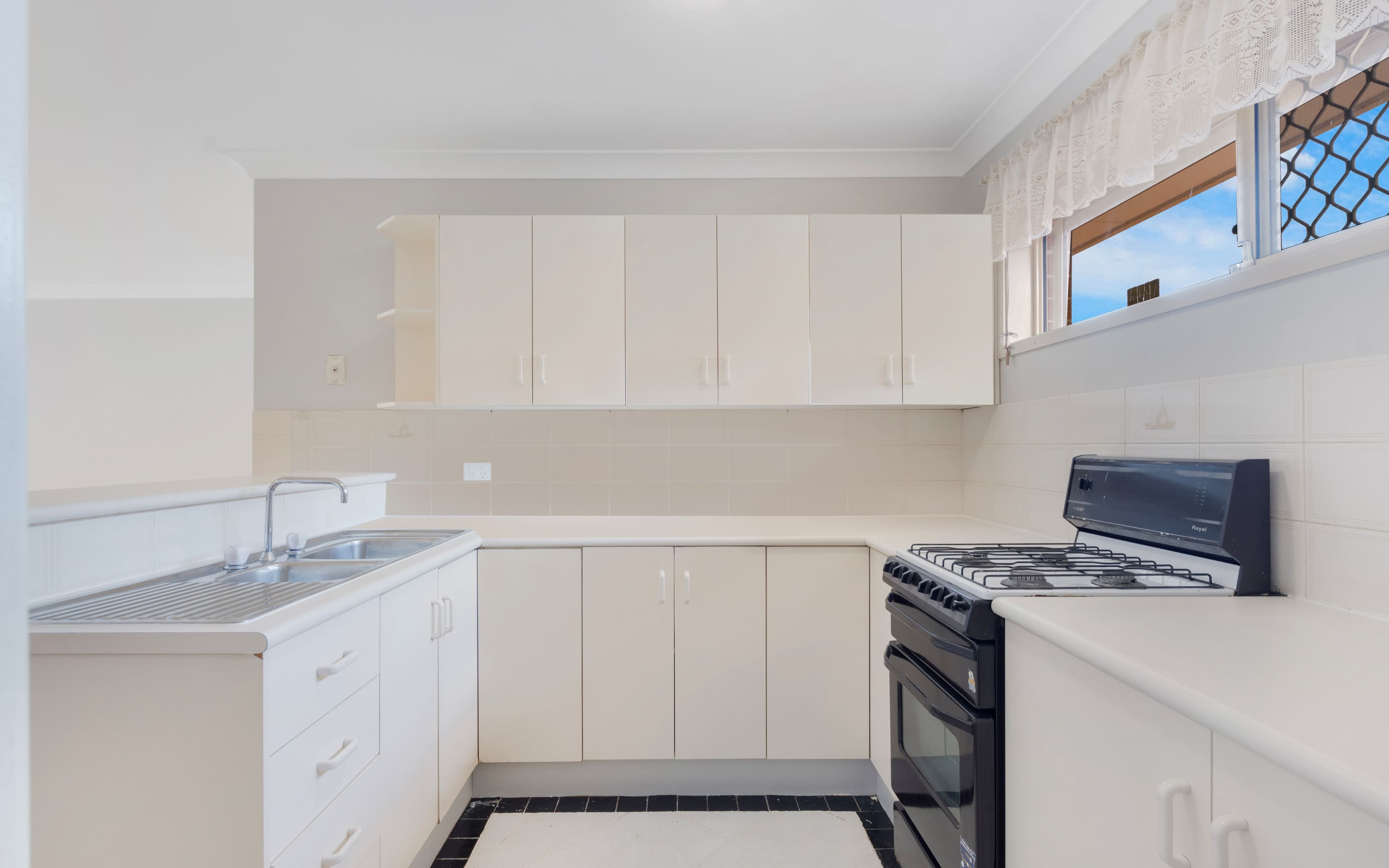 5 Stockalls Place, Minto NSW 2566, Minto - Thumbnail 4