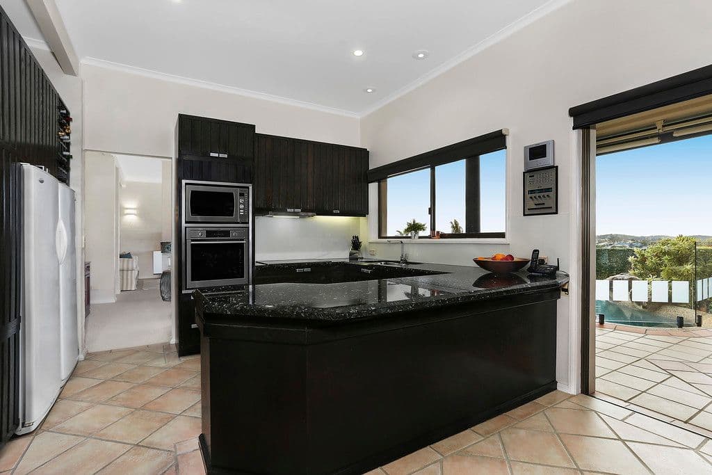 1 Pine Mountain Court, Carina Heights QLD 4152, Carina Heights - Thumbnail 4