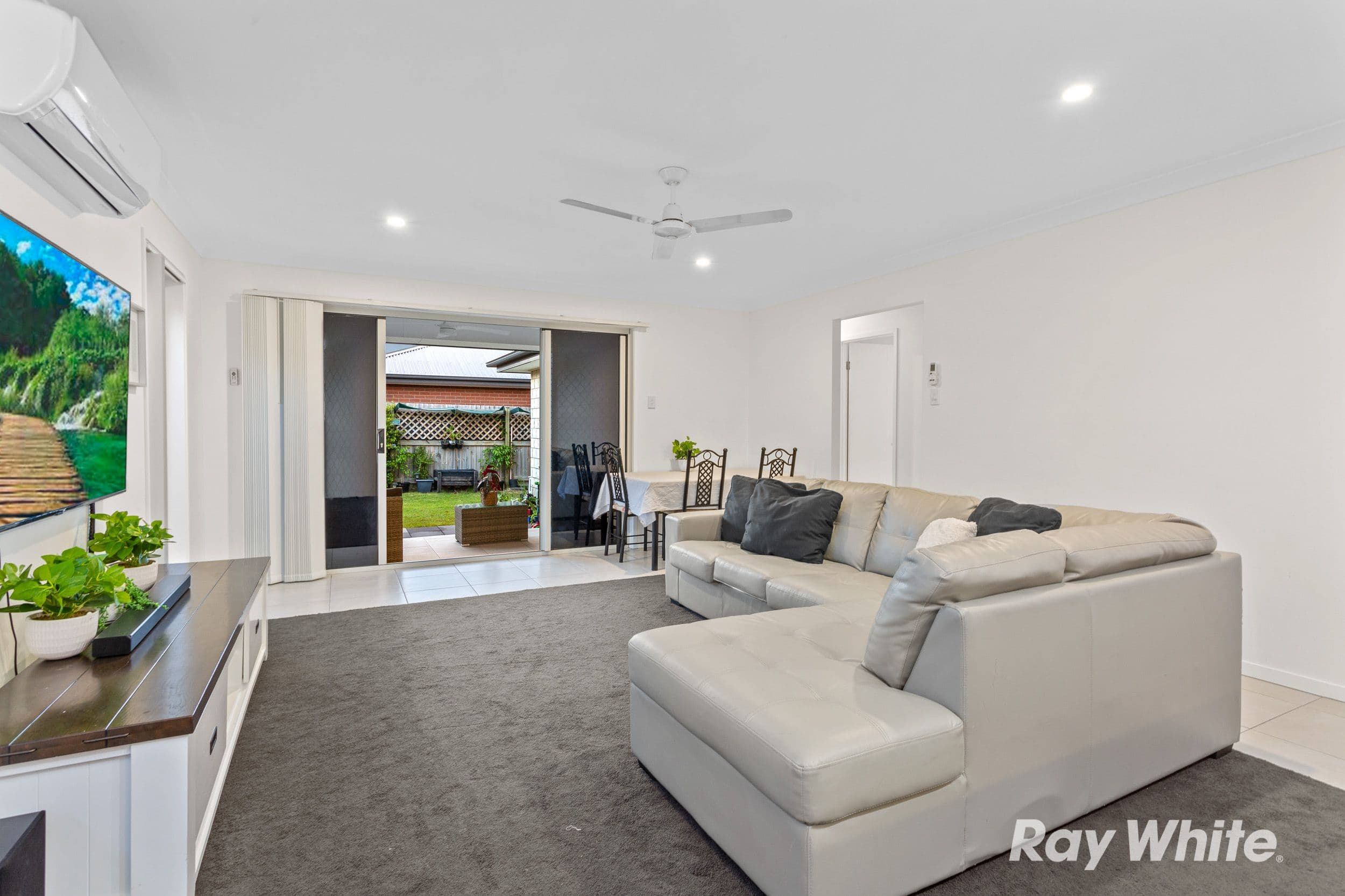 3 Tregole Street, Yarrabilba QLD 4207, Yarrabilba - Thumbnail 3