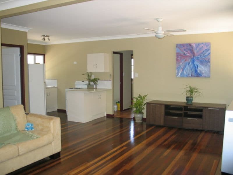 6  Sapphire, RUSSELL ISLAND QLD 4184, Russell Island - Thumbnail 3