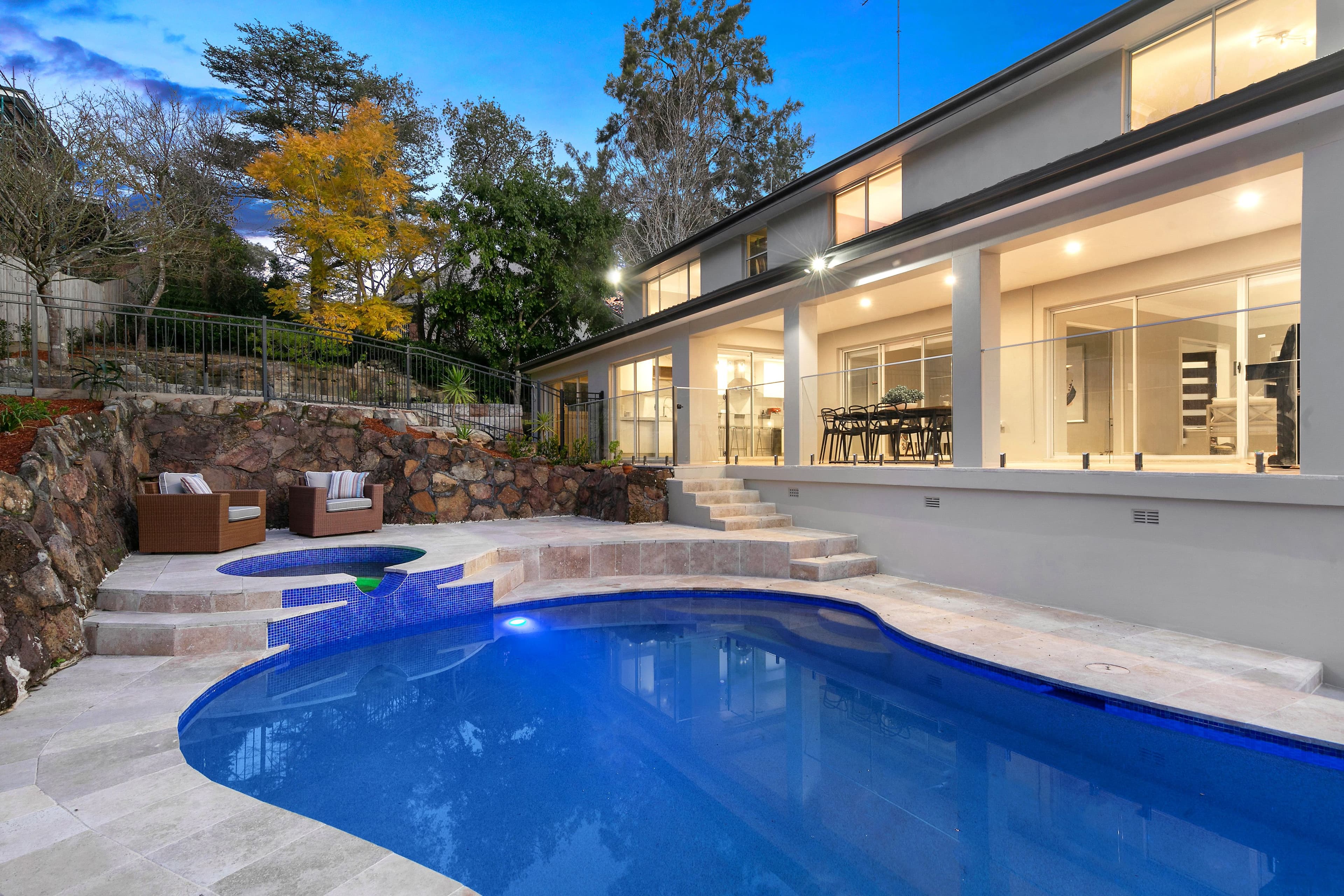 17 Valley View Close, Roseville - Thumbnail 2