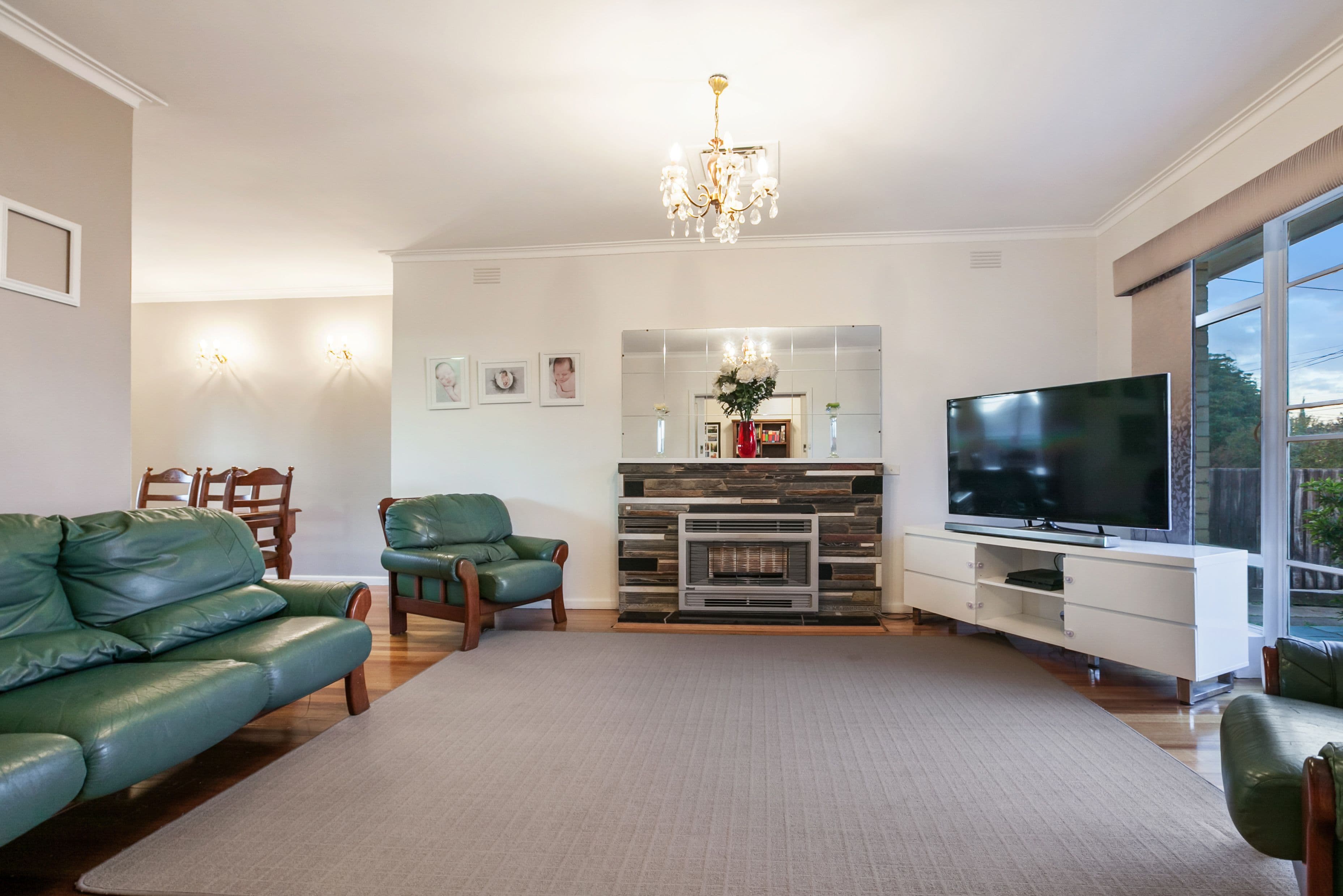19 Lucille Avenue, Reservoir VIC 3073, Reservoir - Thumbnail 2