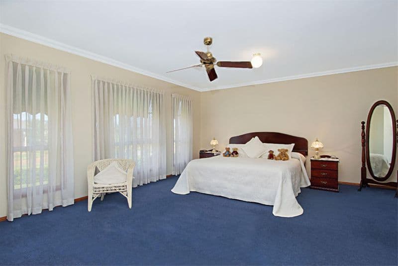 18 Hillier Close, CAMDEN PARK NSW 2570, Camden Park - Thumbnail 5