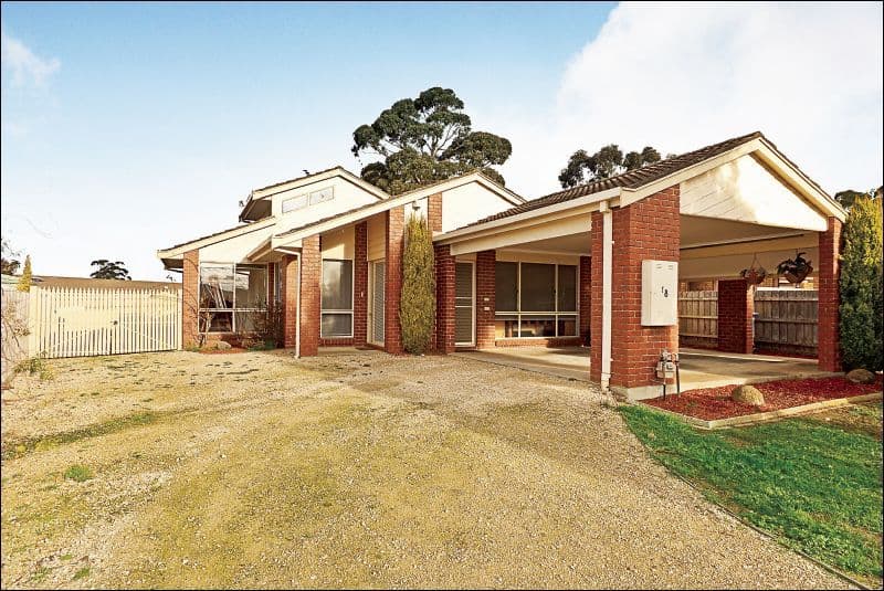 18 Cottage Crescent, KILMORE VIC 3764, Kilmore - Image 1