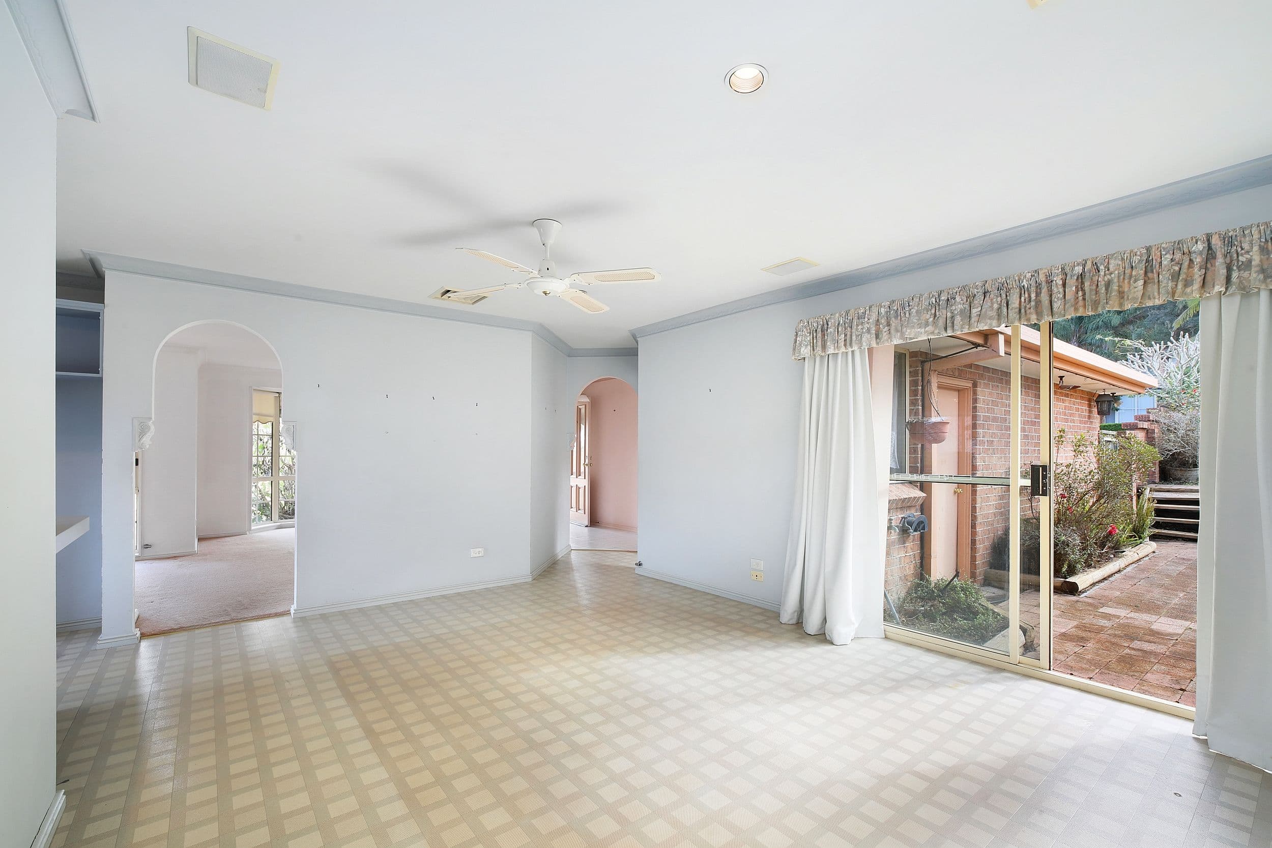 15 Aspire Avenue, Clyde North - Thumbnail 2