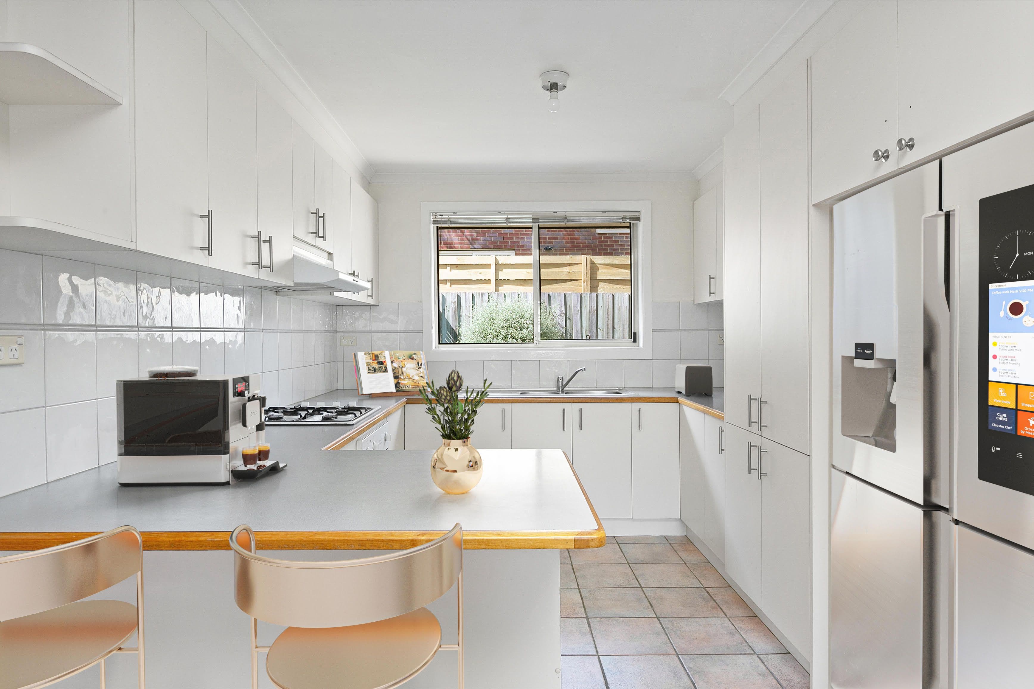 10 Barry Street, Reservoir VIC 3073, Reservoir - Thumbnail 4