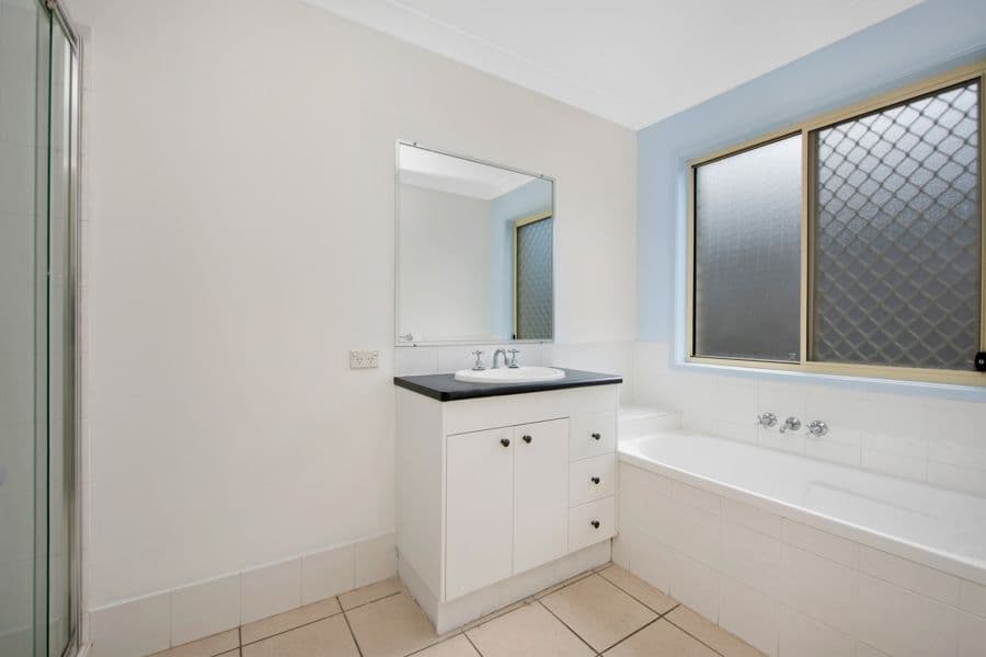 21 Barculdie Crescent, Deception Bay QLD 4508, Deception Bay - Thumbnail 5