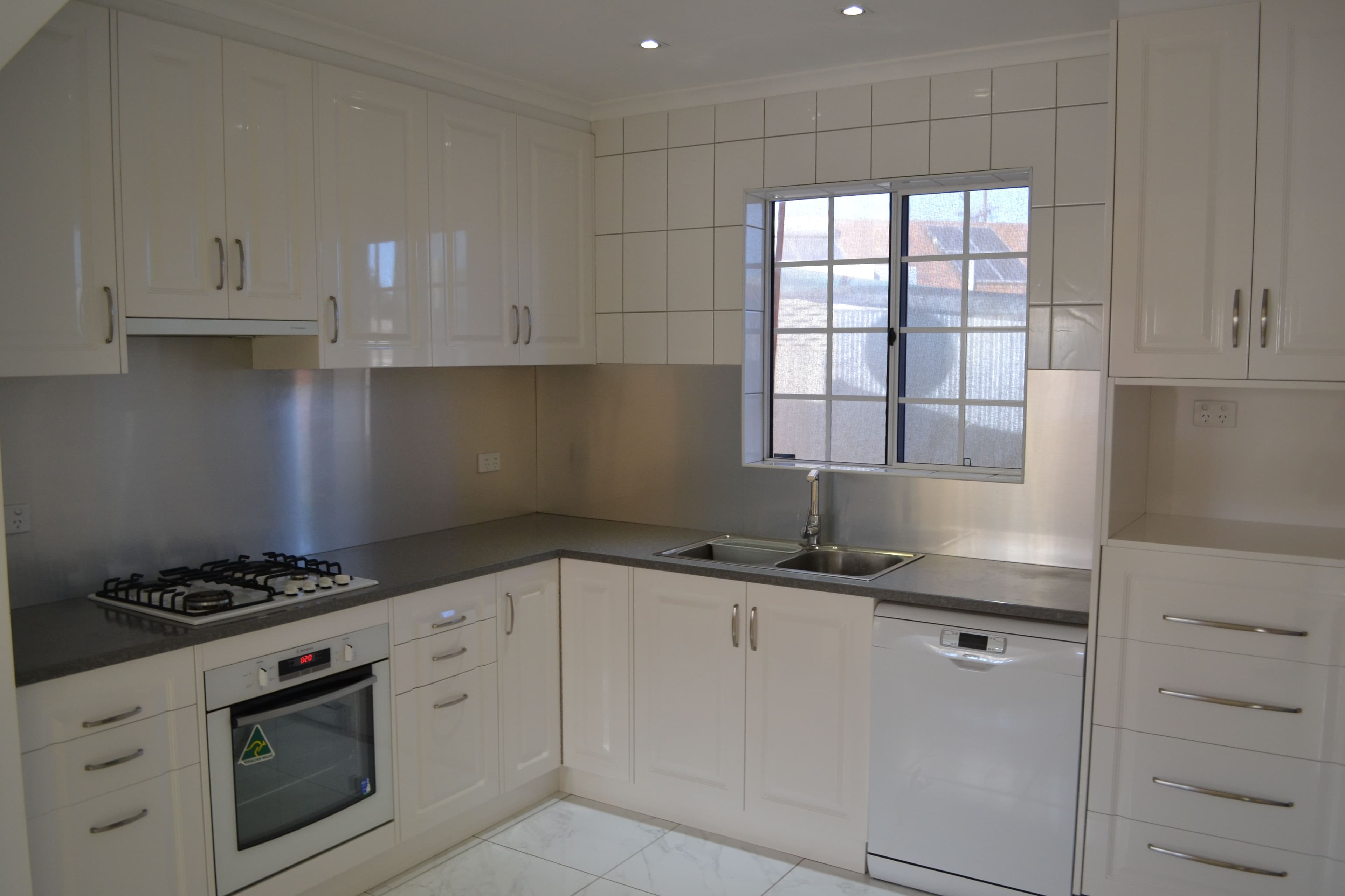 12 Matthew Crescent, Whyalla Stuart SA 5608, Whyalla Stuart - Thumbnail 4