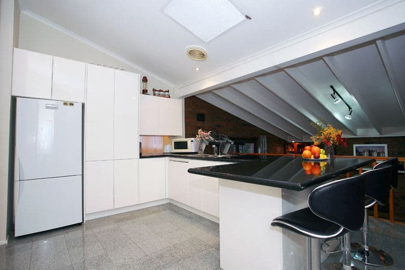 6 Snow Gum Road, DONCASTER EAST VIC 3109, Doncaster East - Thumbnail 3