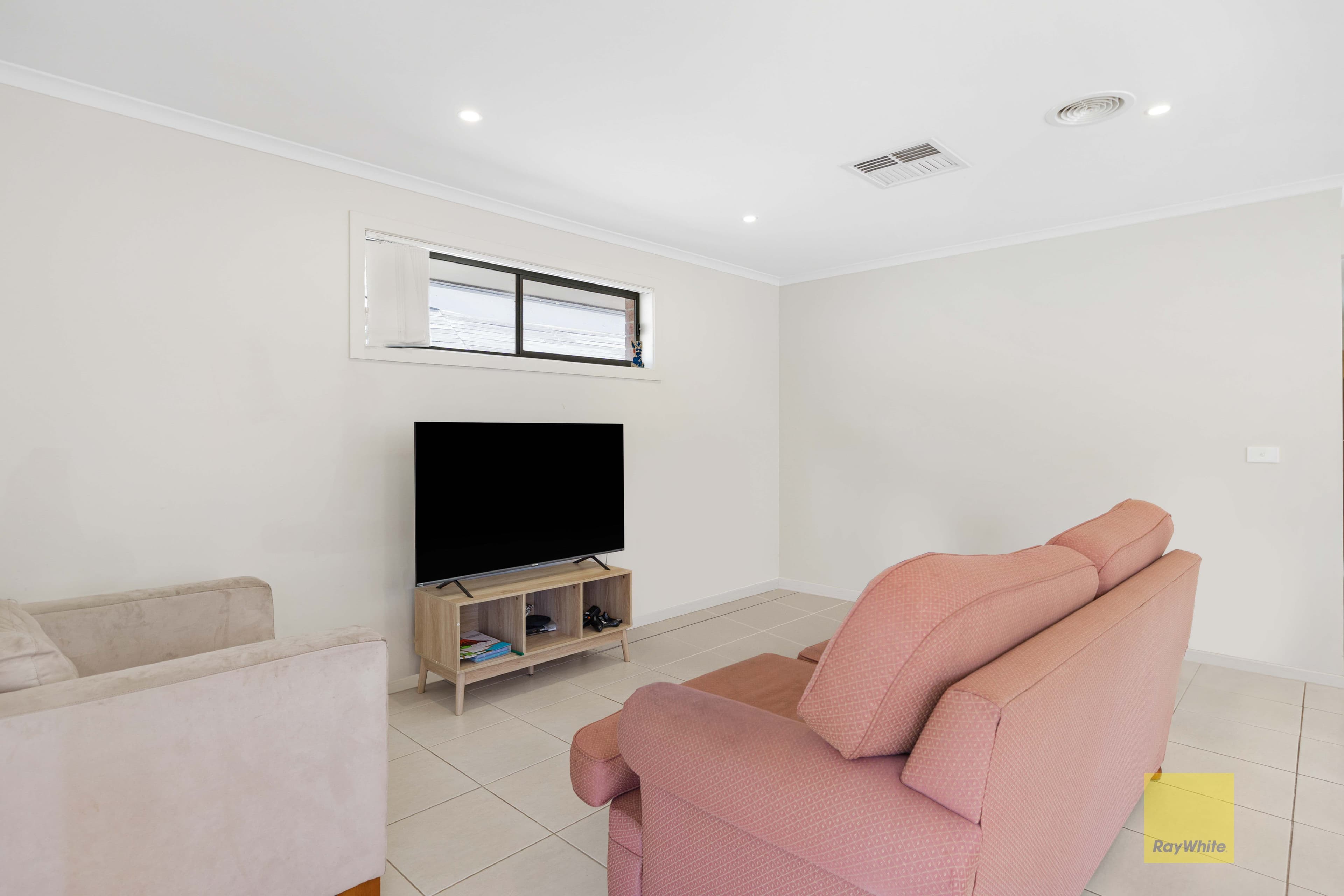 18 Parkleigh Drive, Kurunjang VIC 3337, Kurunjang - Thumbnail 4